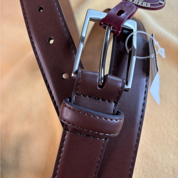 Davis Brothers Brown Leather Belt Men’s size 48/120 design Big & Tall New - Picture 3 of 7